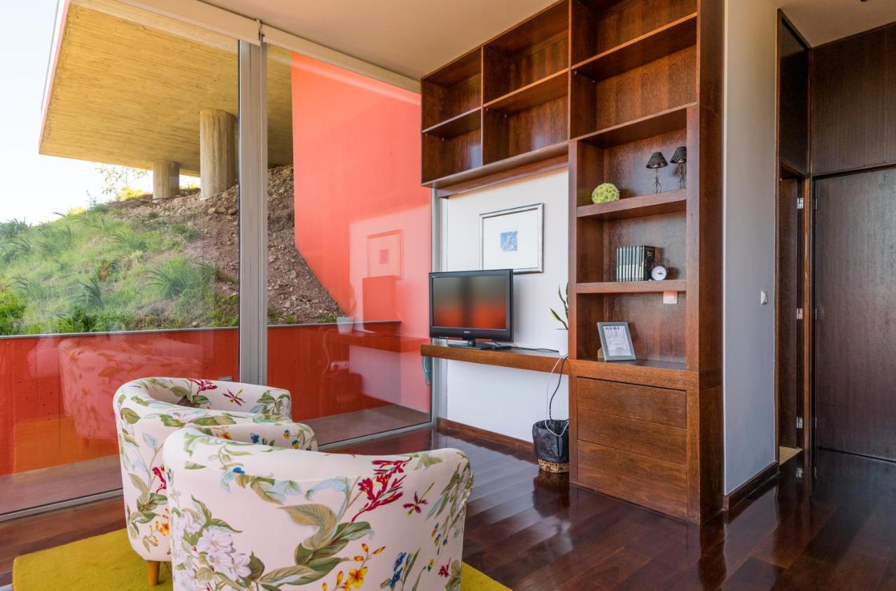 Casa Pico Ruivo Caldeirao Verde Madeira Santana  Buitenkant foto